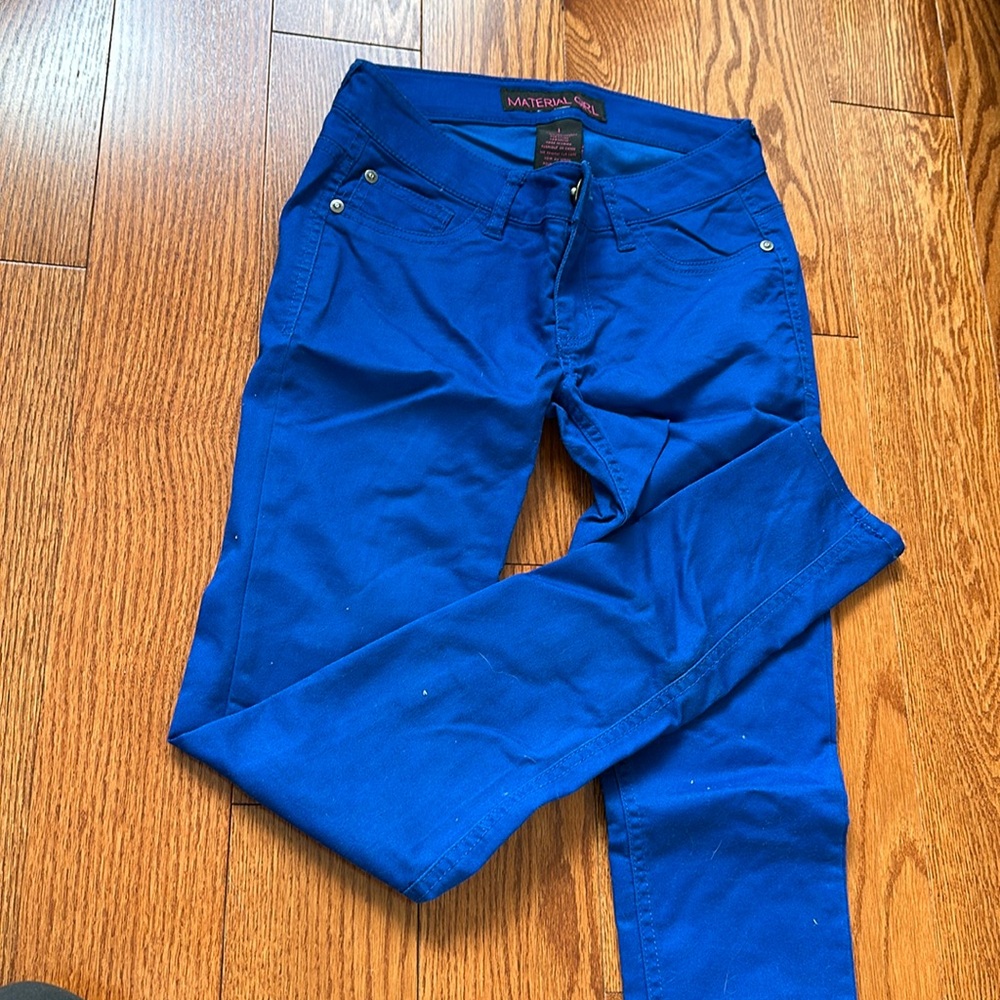 Blue skinny jeans